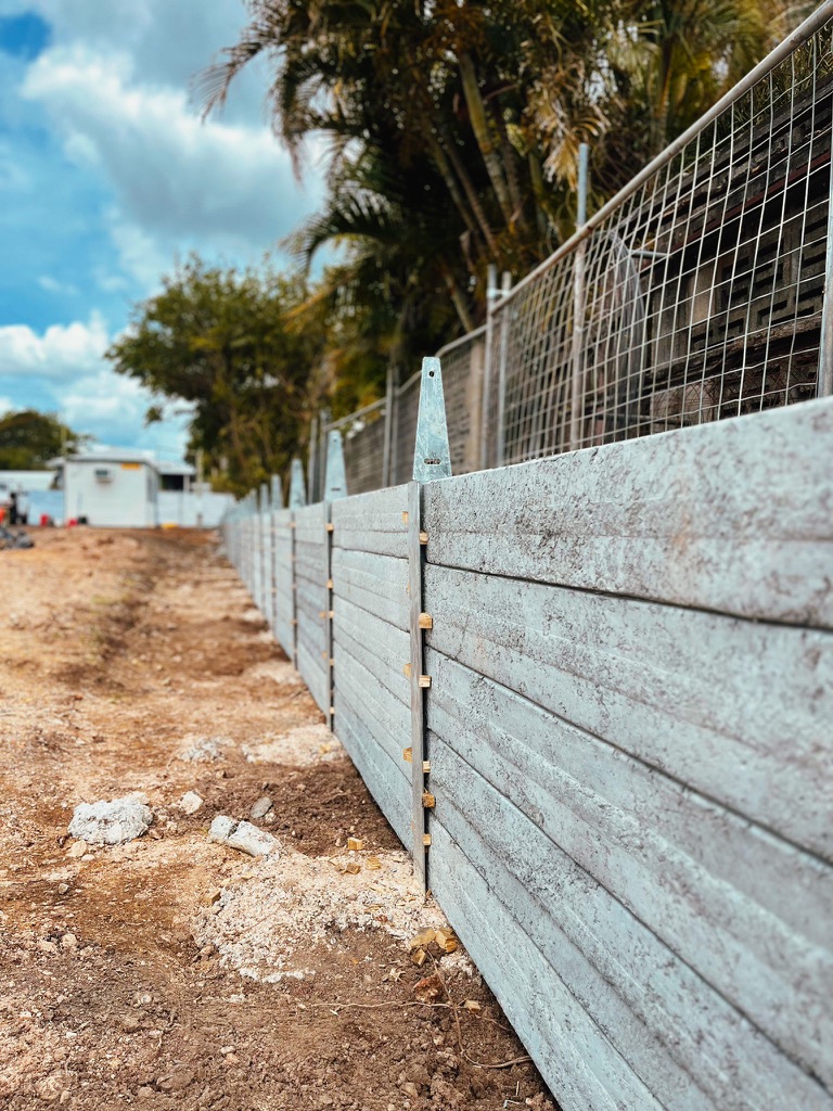 Concrete retaining wall by DR Landscaping